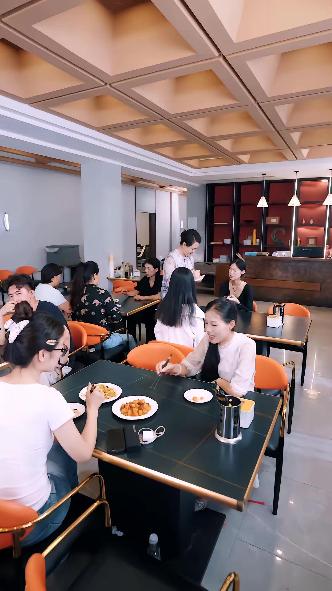 《爱是你我》剧照