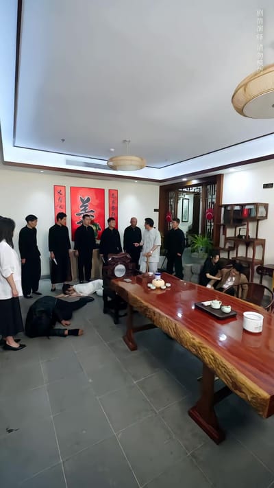《义字当先之我是卧底》剧照