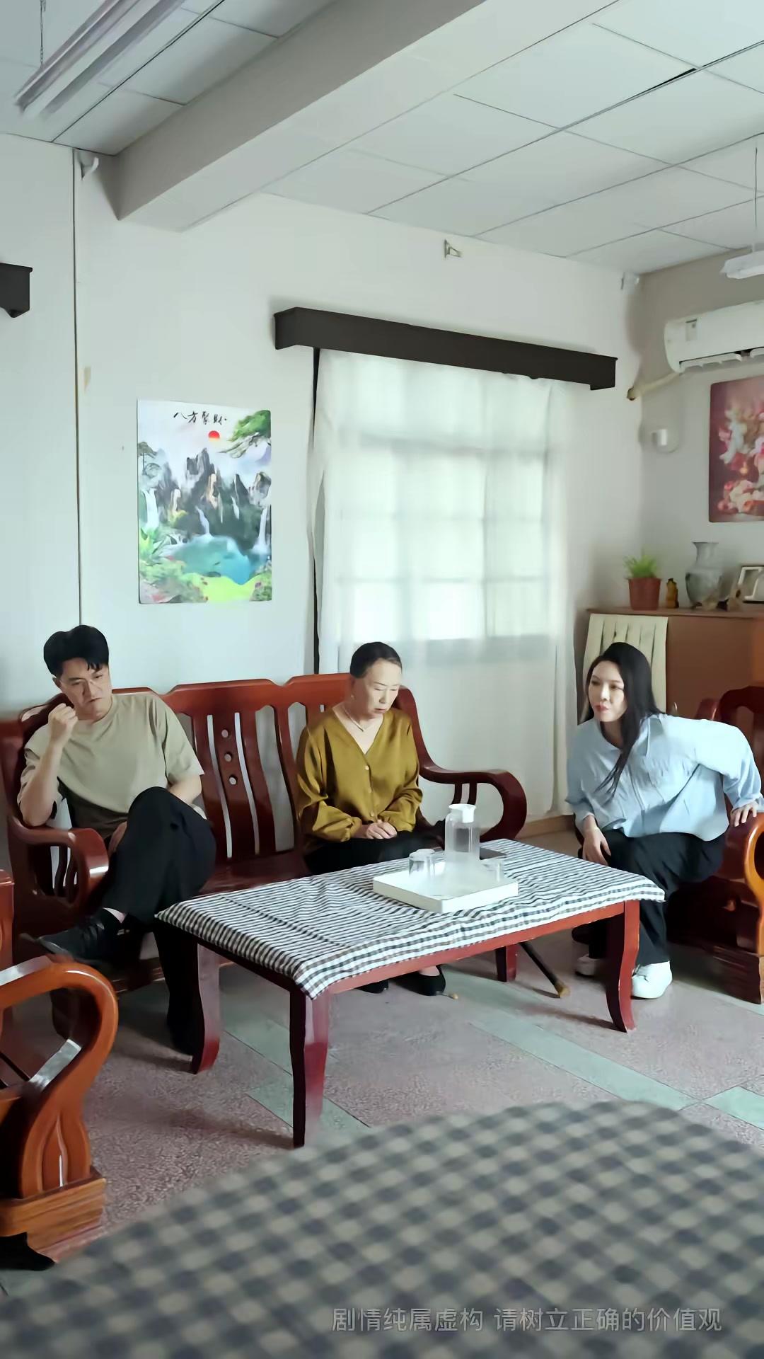 《妈咪受辱，大小姐回国掀翻全场》剧照