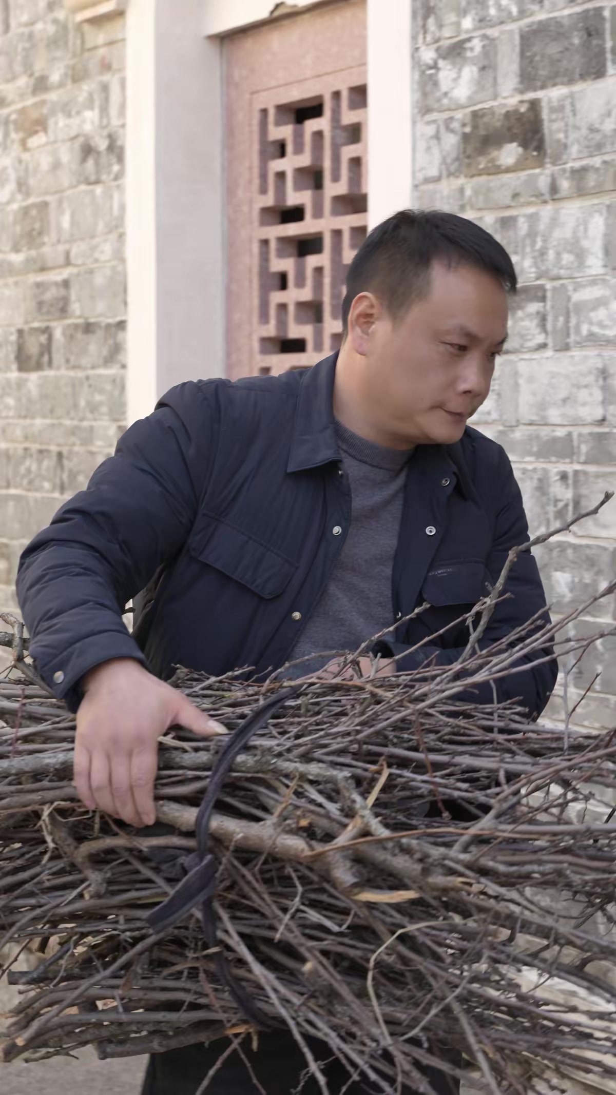 《要么离婚要么修房》剧照
