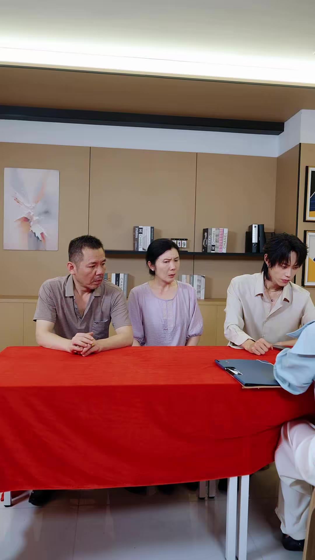 《ICU醒來，我整頓全家》劇照