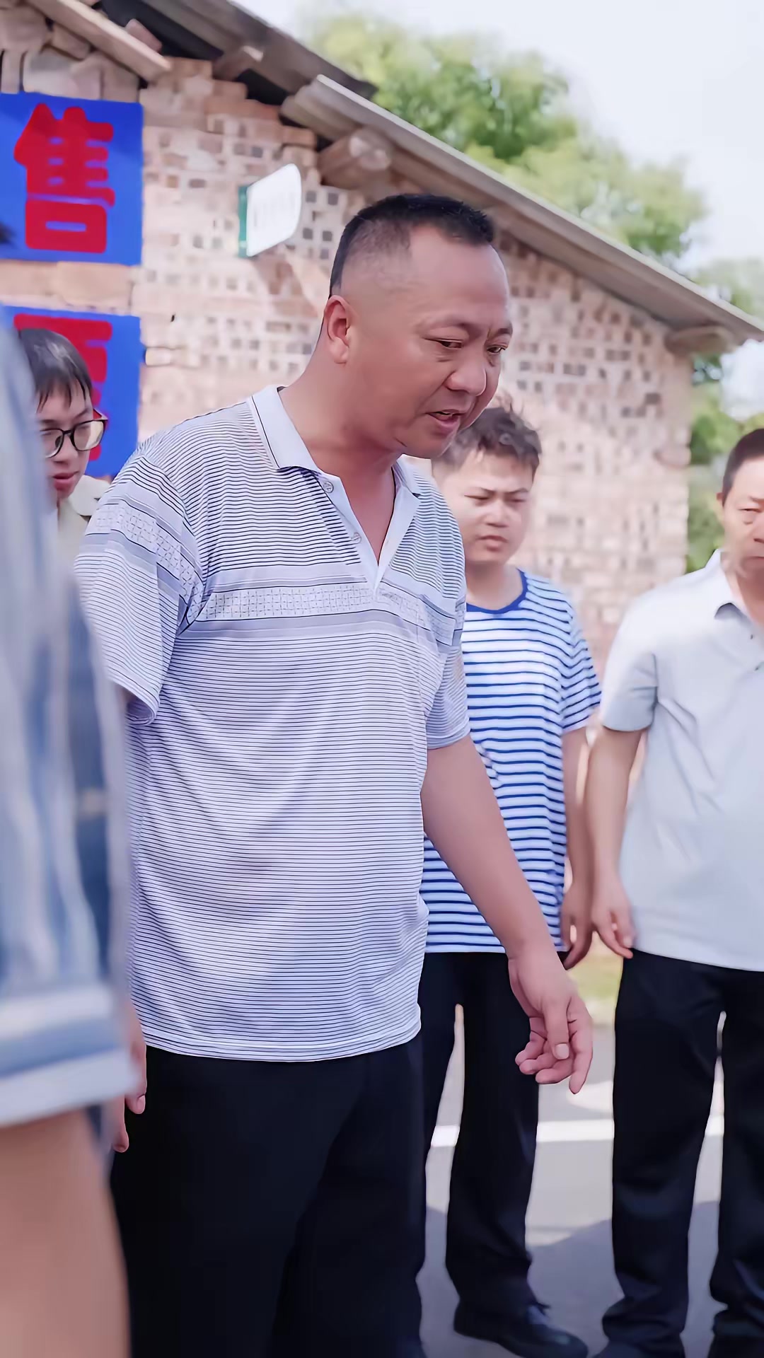 《二婚当天，儿子带着整车嫁妆来认亲》剧照