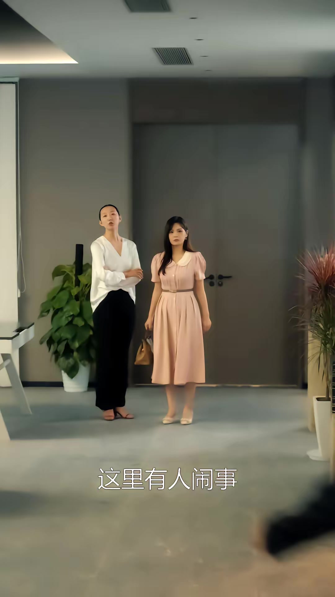 《漂亮妻子的反击》剧照