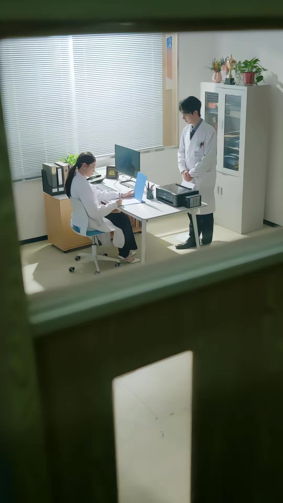 《天降俏弟媳，大姑子們追著寵》劇照