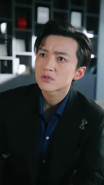 《雙胎異父，我硬核清算一切》劇照