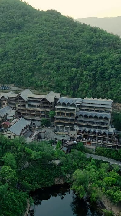 《繁花落烬》剧照