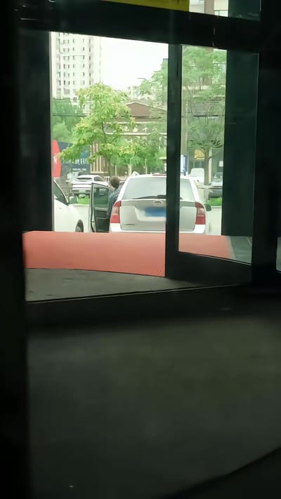 《末日狂热》剧照