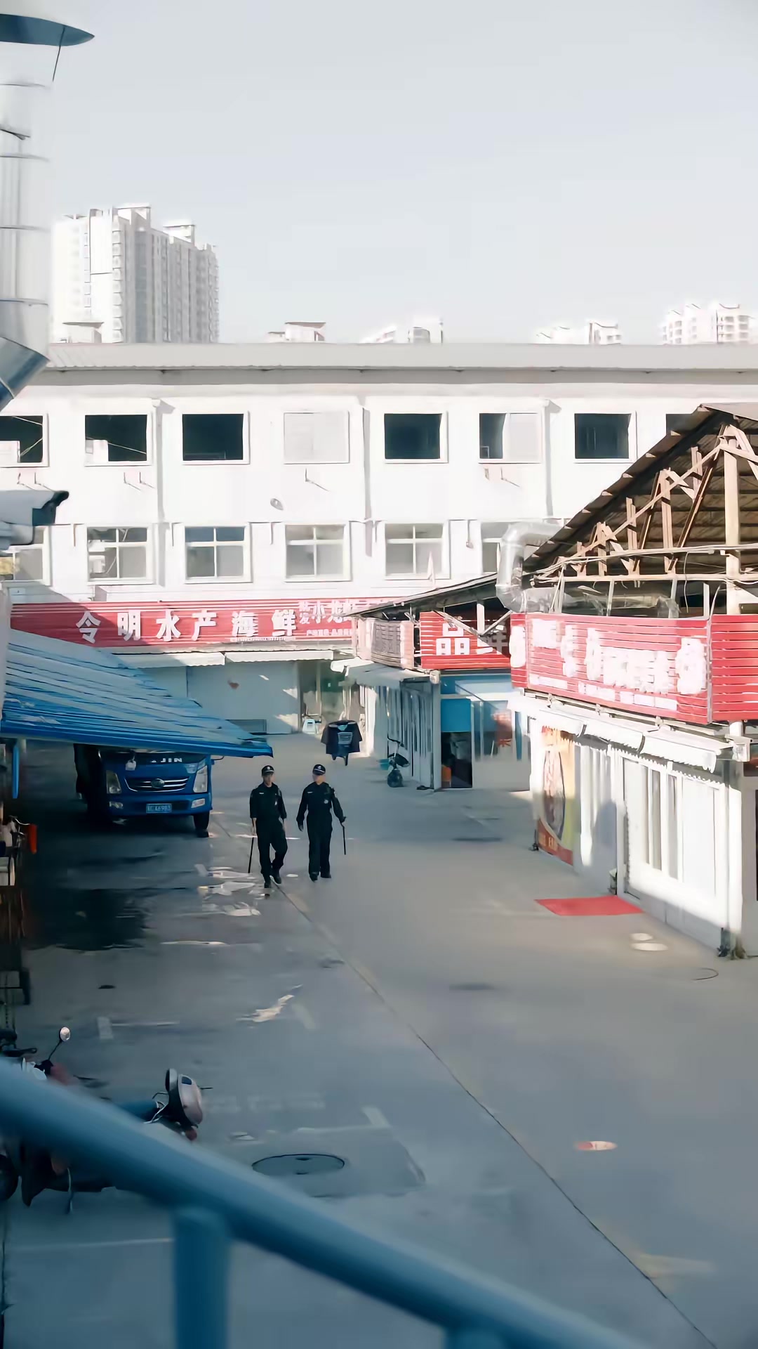 《陰影裡的嫌疑人》劇照