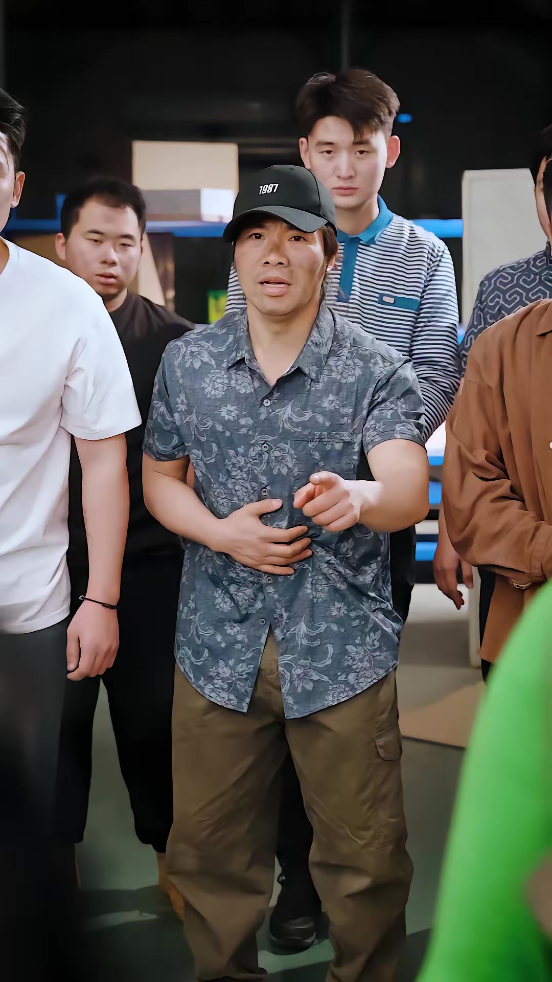 《全球通告末日将至》剧照